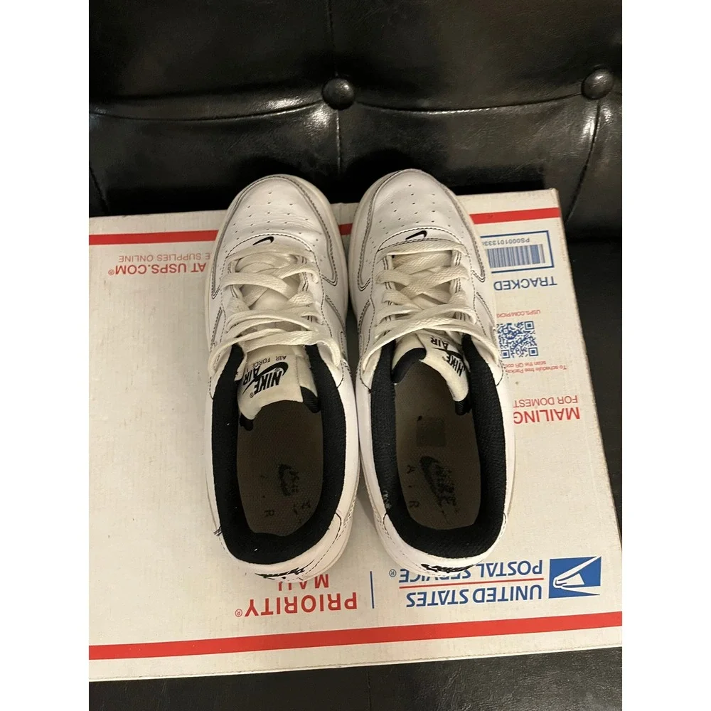 Nike Air Force 1 '07 GS White Black Contrast Stitch